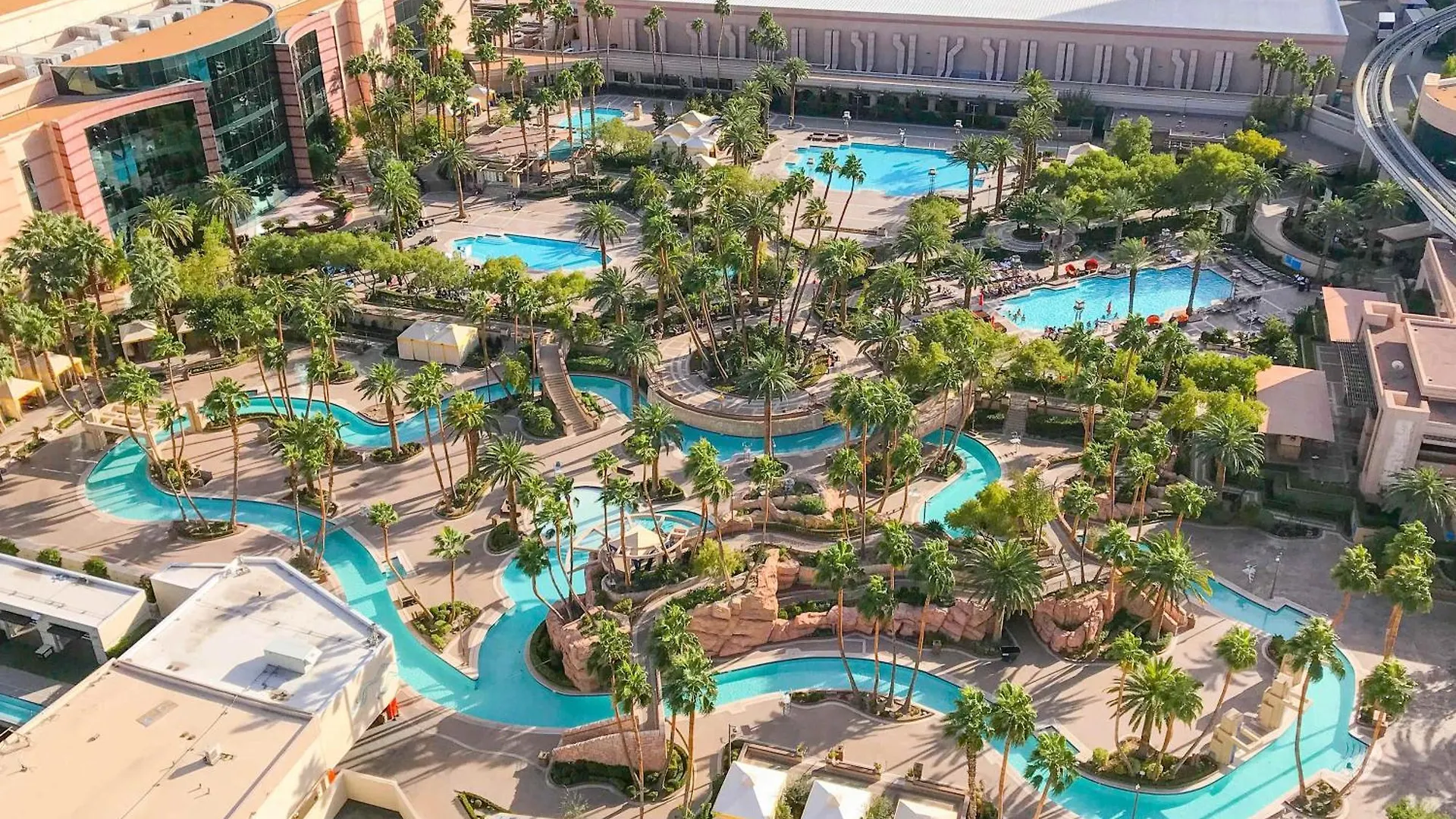 بيت للعطل No Resort Fee Strip View Suites+ Free Valet + Pool لاس فيغاس